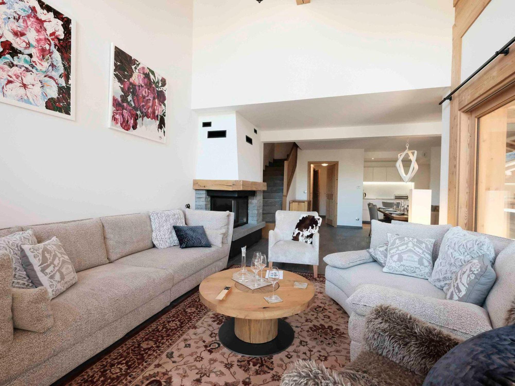 De Luxe Avec Acces Pistes, Sauna, Jacuzzi, Cheminee Et Parking, Aux 3 Vallees - Fr-1-344-721 *